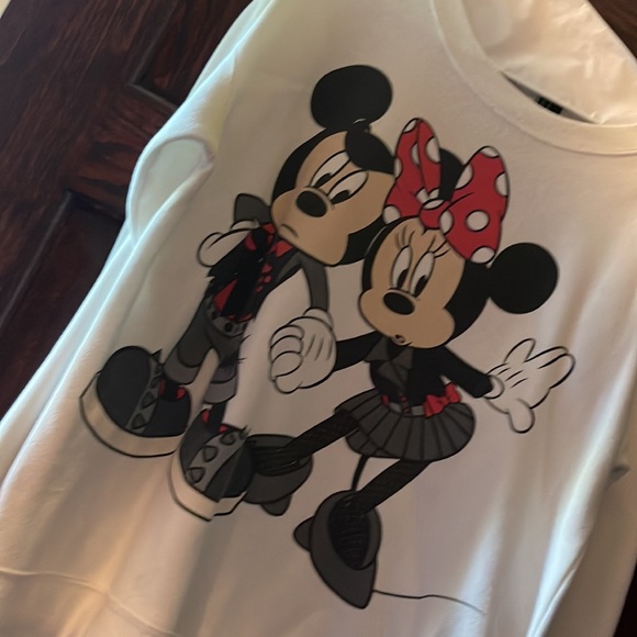 Mickey mouse and Minnie sweater - Picture 2 of 3